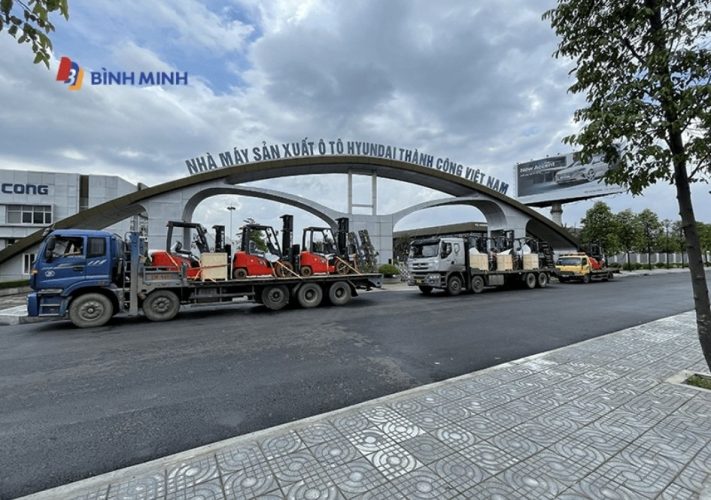 Bàn giao xe nâng HELI cho Huyndai Thành Công Việt Nam