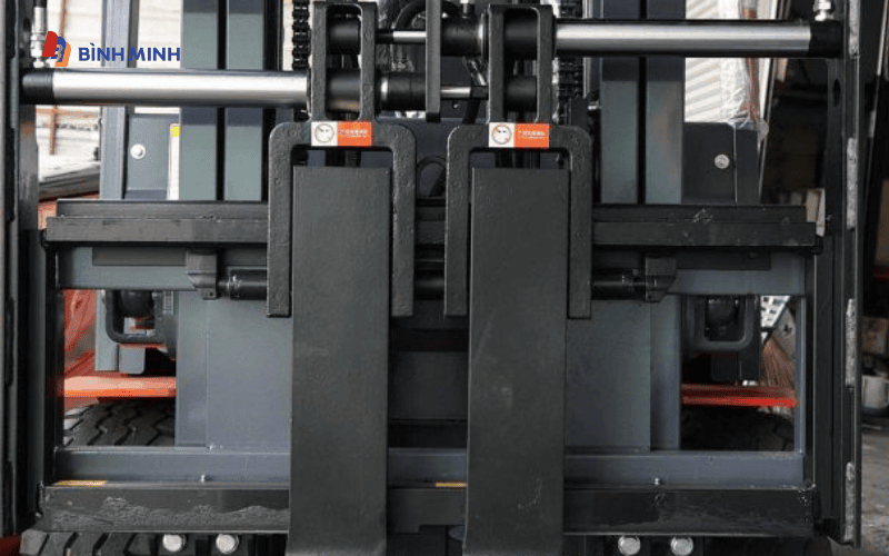 Bộ dịch giá càng xe nâng Heli