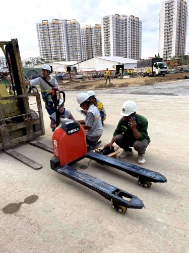 Đánh giá phụ kiện và tính năng an toàn