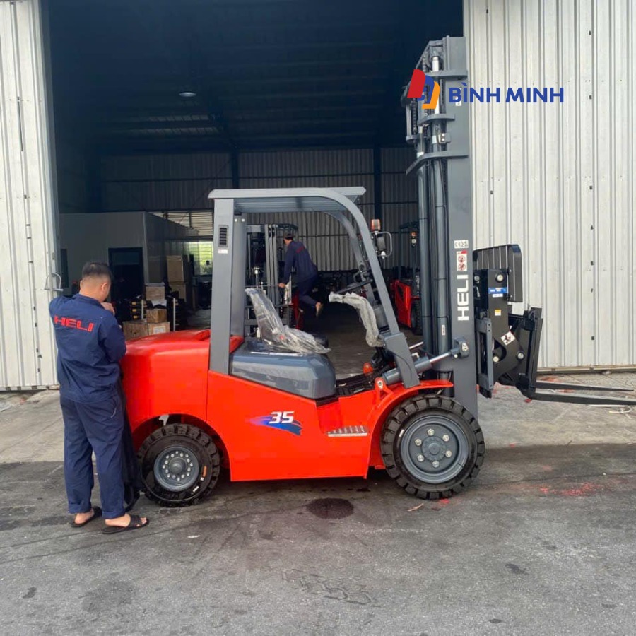 Hỗ trợ kĩ thuật và bảo trì xe