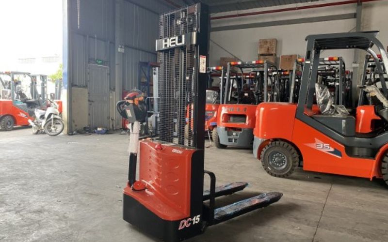 Thông Số Kỹ Thuật Xe Nâng Điện Đứng Lái 1.5 Tấn