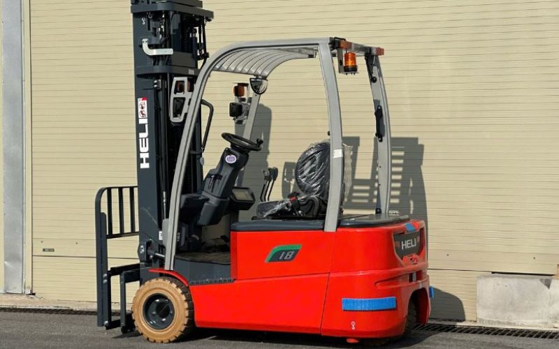 Xe nâng điện Heli 1.8 tấn phù hợp với những công việc nào
