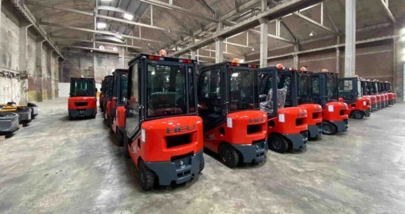 Những Điều Cần Lưu Ý Khi Thuê Xe Nâng Cho Công Trình