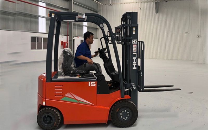 Xe nâng điện Heli 1 tấn ngồi lái