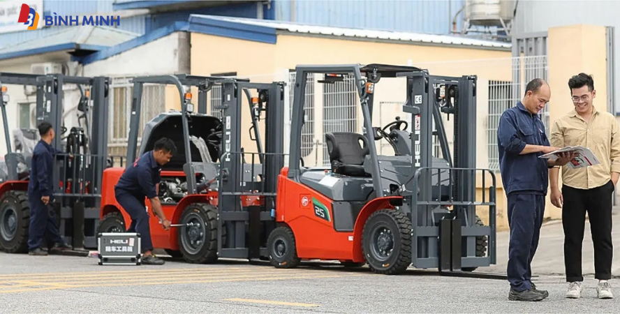 Thuê xe nâng giúp nâng cao hiệu suất