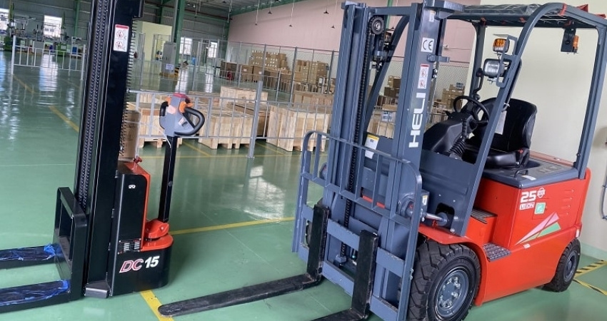 Hỗ trợ bảo trì xe nâng