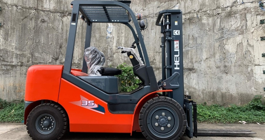 xe nâng điện
