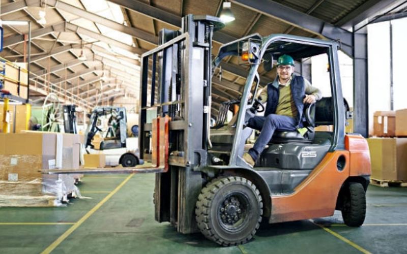 Lộ trình học lái xe nâng số sàn cho người mới