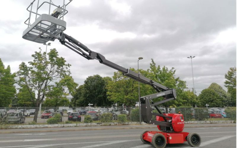 Kinh nghiệm lựa chọn đơn vị cho thuê xe nâng người uy tín