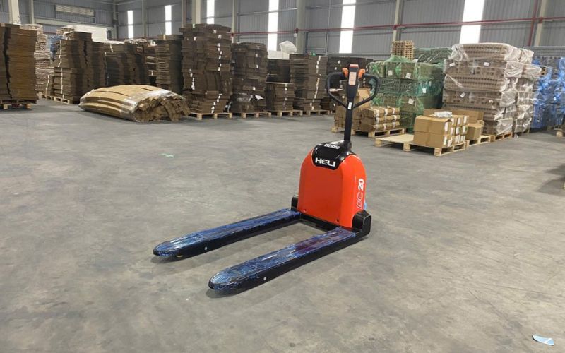Khi nào nên thay thế xe nâng điện