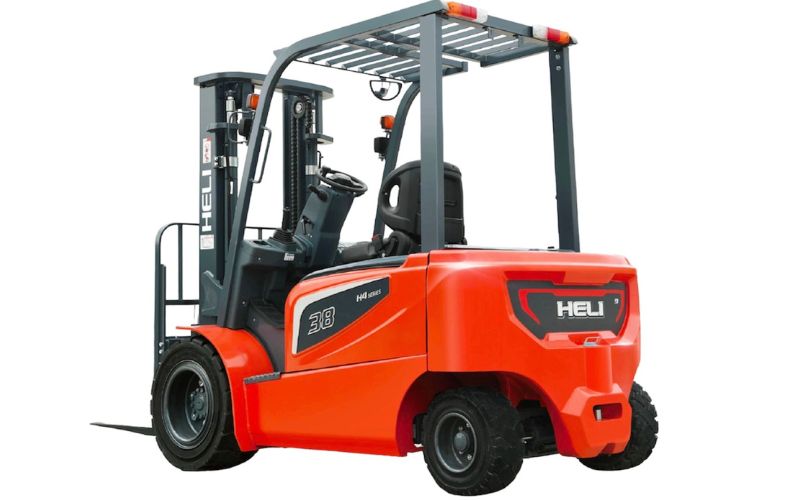 Tại sao doanh nghiệp vẫn lựa chọn xe nâng điện ngồi lái